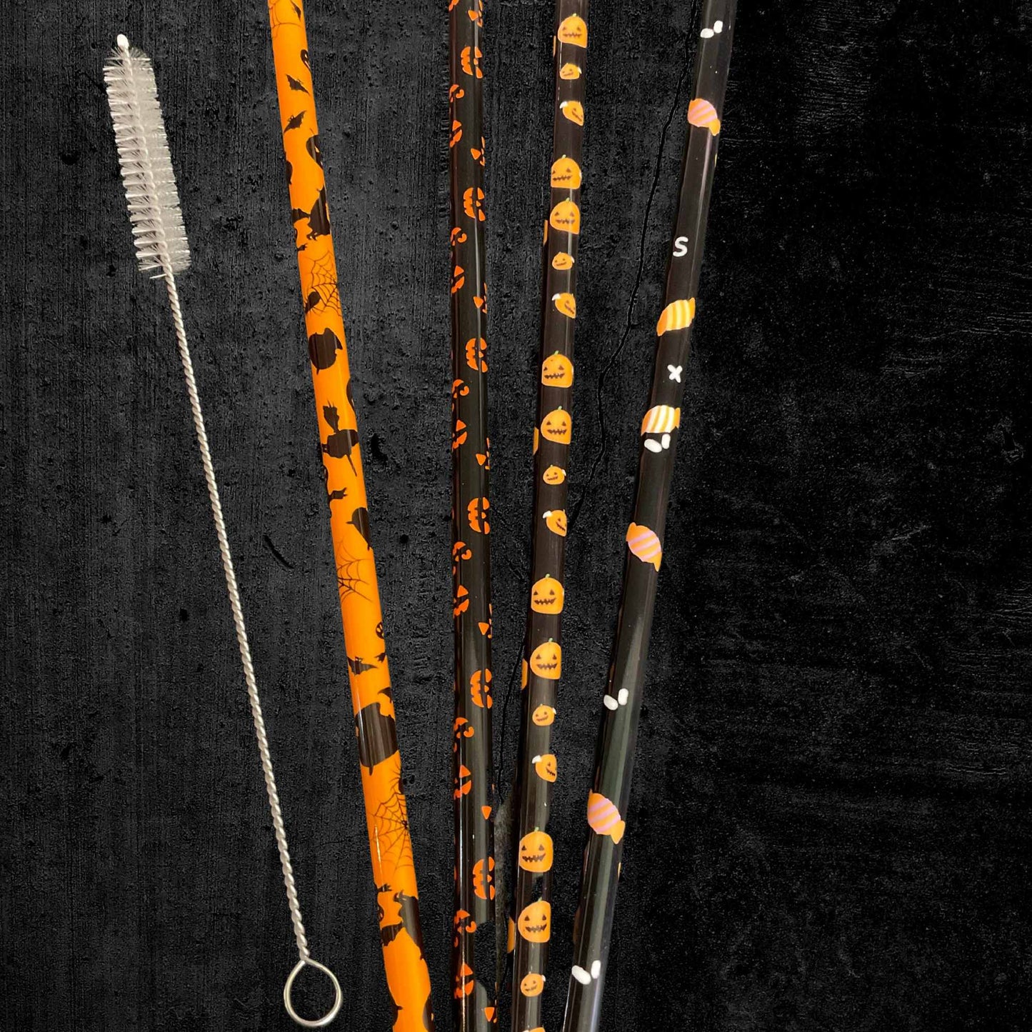 Spooktacular Halloween Reusable Straws - Pack of 4 with Free Cleaning Brush 👻 Perfect for Tumblers
